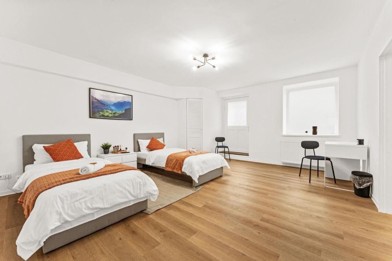 2 Zimmer Apartments, 4 Betten, Vollmoebliert,Zentrale Lage Am S-Bahnhof 柏林 外观 照片