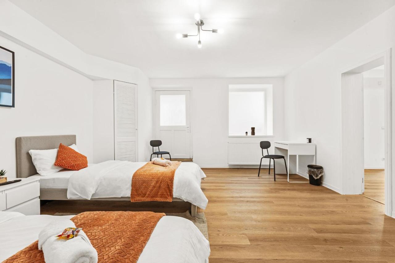 2 Zimmer Apartments, 4 Betten, Vollmoebliert,Zentrale Lage Am S-Bahnhof 柏林 外观 照片